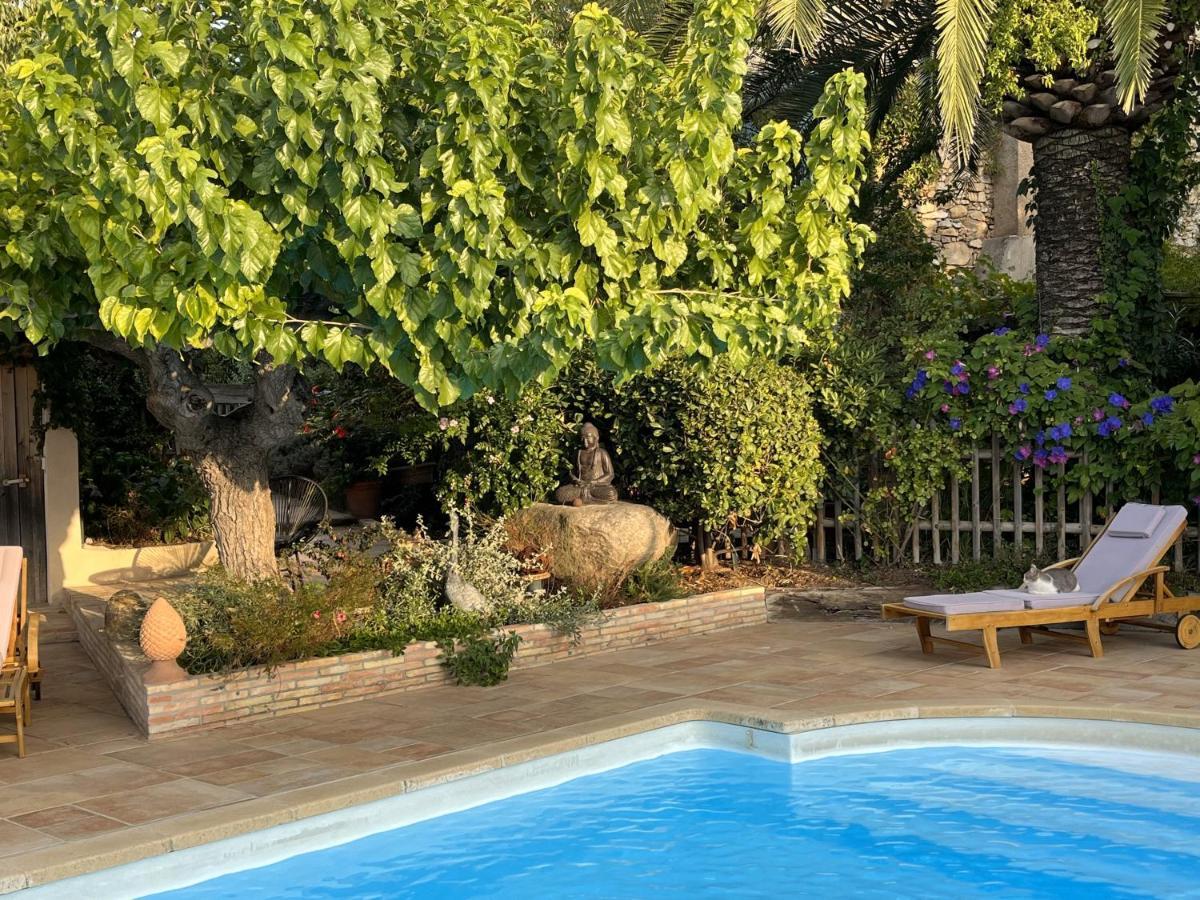 La Maison De Justine Grimaud Exteriör bild